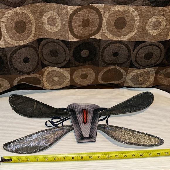 DISNEY AUTHENTIC MARVEL WASP WINGS.UNUSED.ELASTIC AROUND ARMPIT INTACT. NWOT - Picture 4 of 13